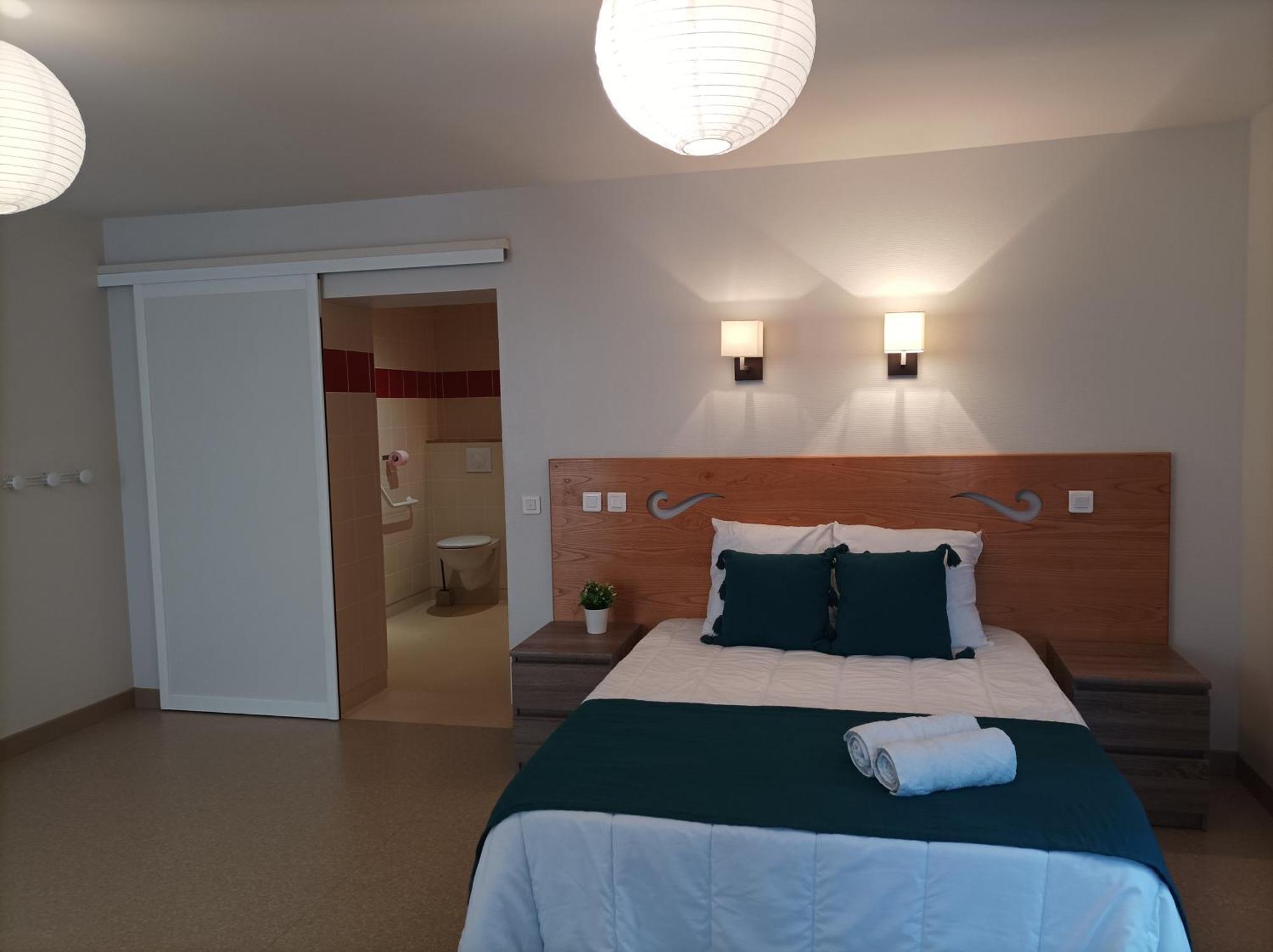 Auberge De Mourjou Ngoại thất bức ảnh